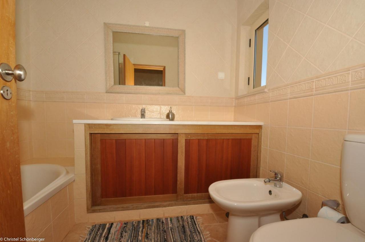 Mira - V006 Villa Lagos